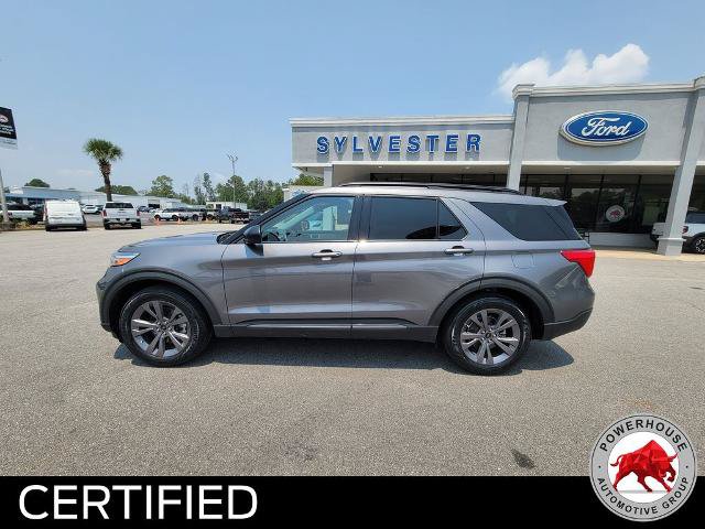 Certified 2022 Ford Explorer XLT w/ Equipment Group 202A RWD image 2
