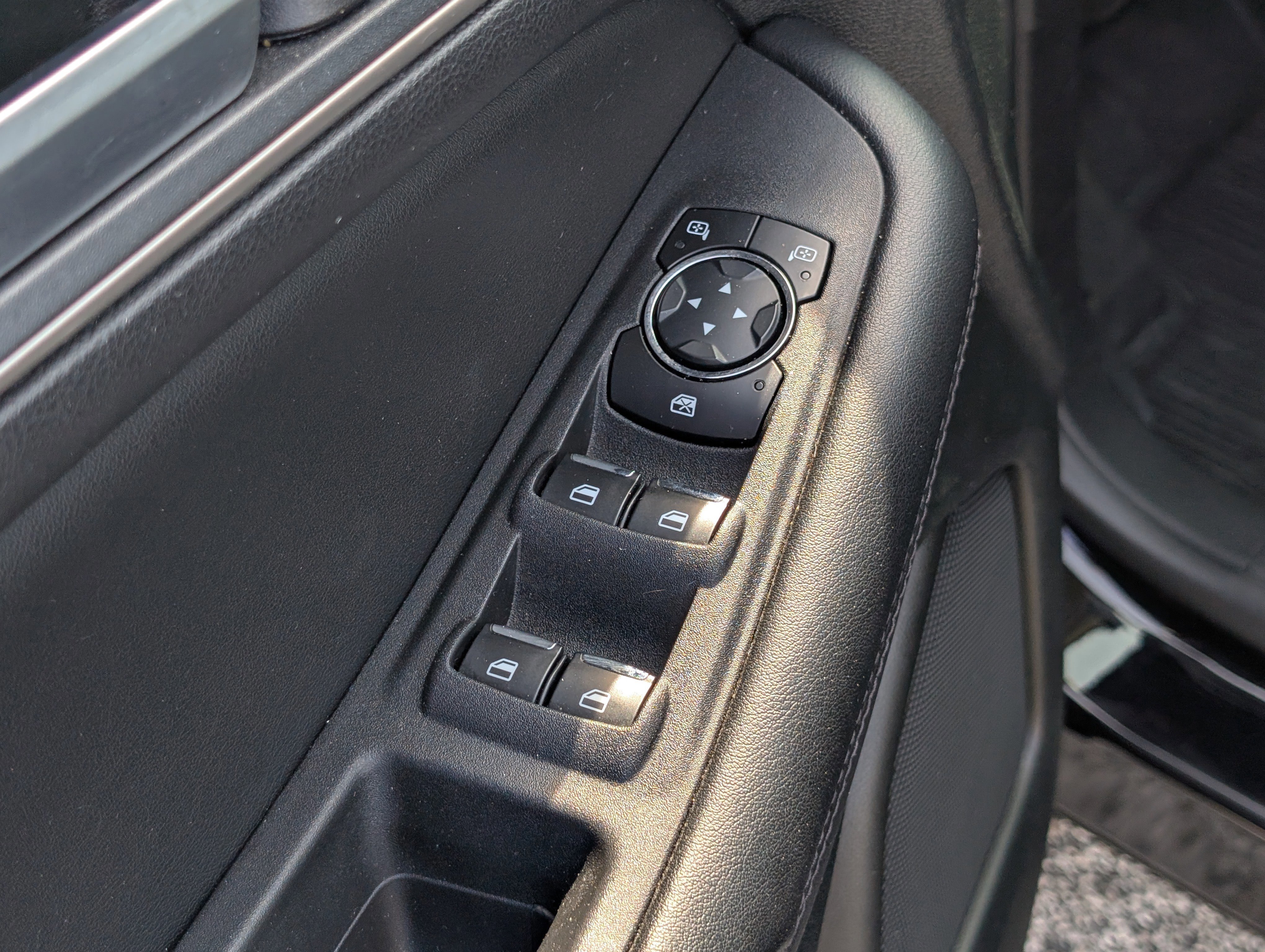 Certified 2023 Ford Edge SEL w/ Convenience Package image 22