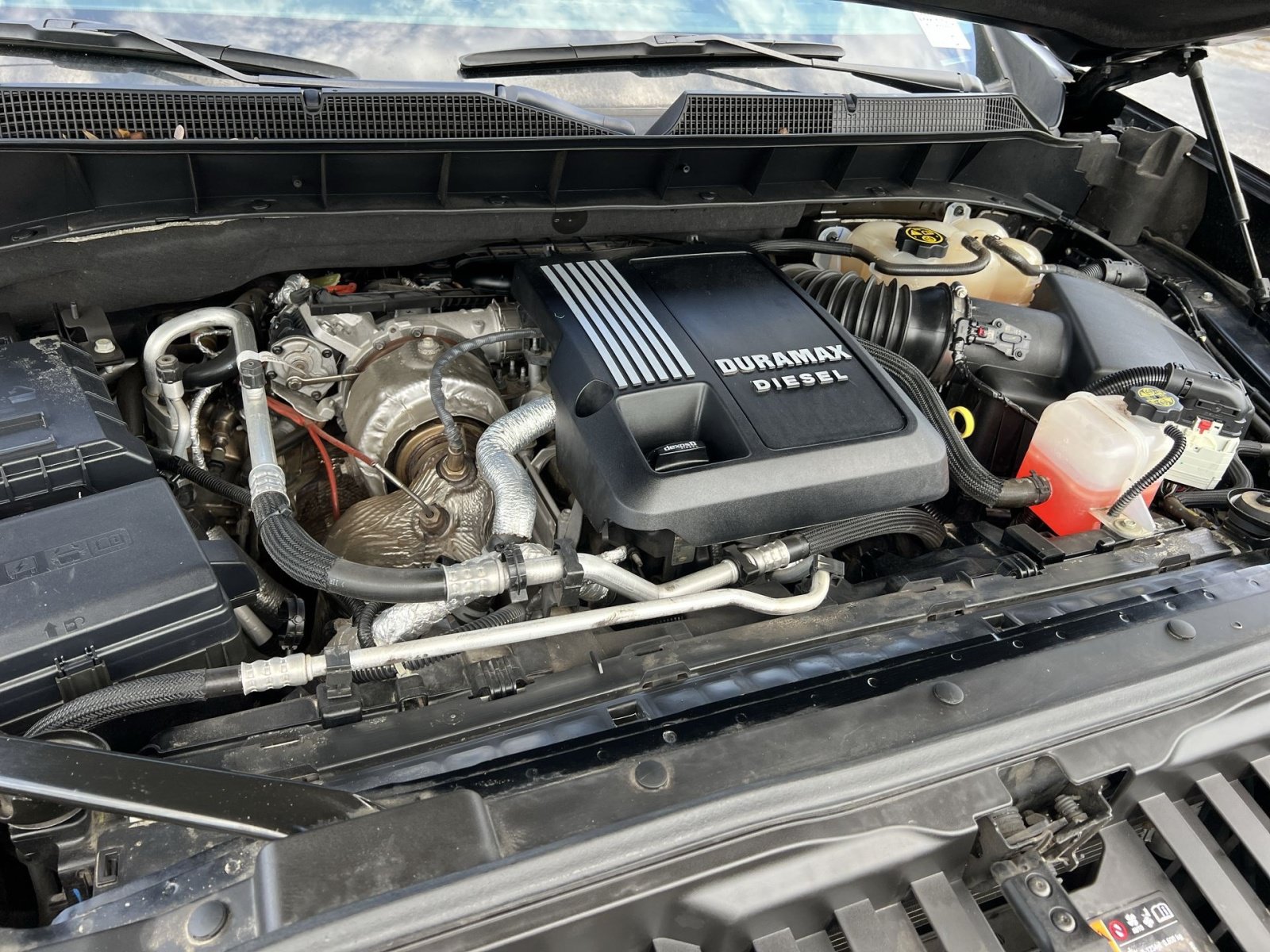 Used 2023 Chevrolet Silverado 1500 LTZ AWD/4WD image 35
