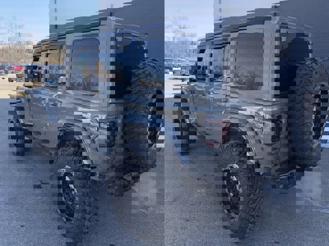 Used 2020 Jeep Wrangler Unlimited Sahara w/ Dual Top Group image 21