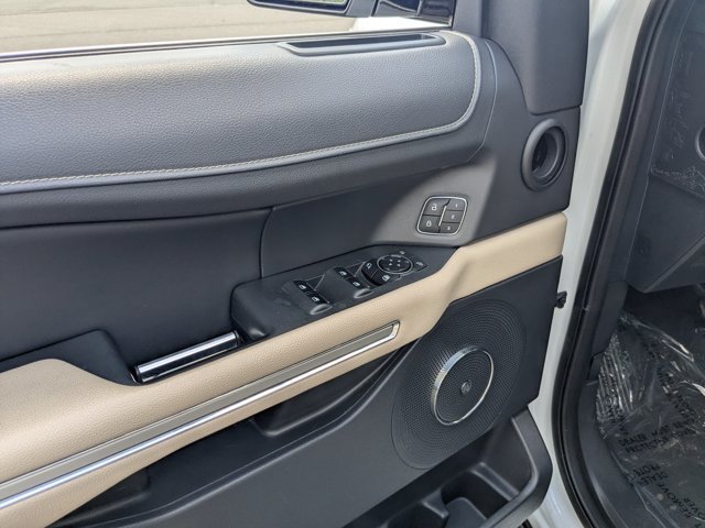 Certified 2024 Ford Expedition Limited AWD/4WD image 13
