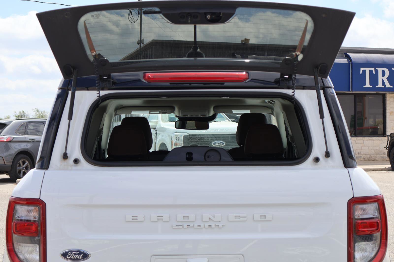 Certified 2025 Ford Bronco Sport Outer Banks w/ Outer Banks Tech Package+ image 7