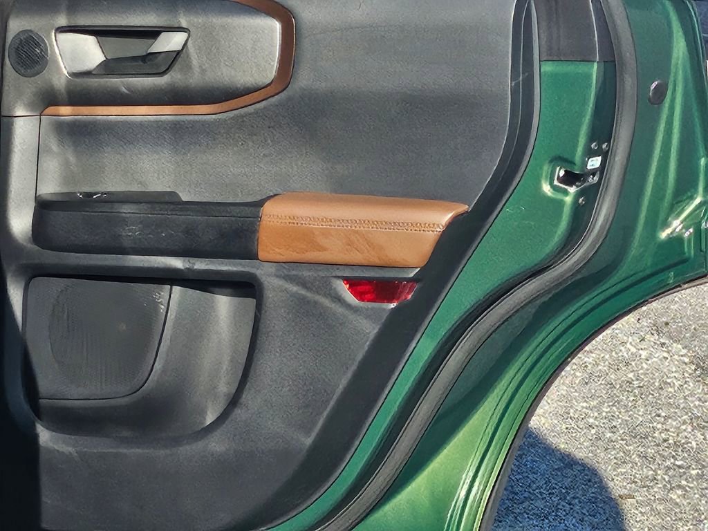 Certified 2025 Ford Bronco Sport Outer Banks w/ Outer Banks Tech Package+ image 32