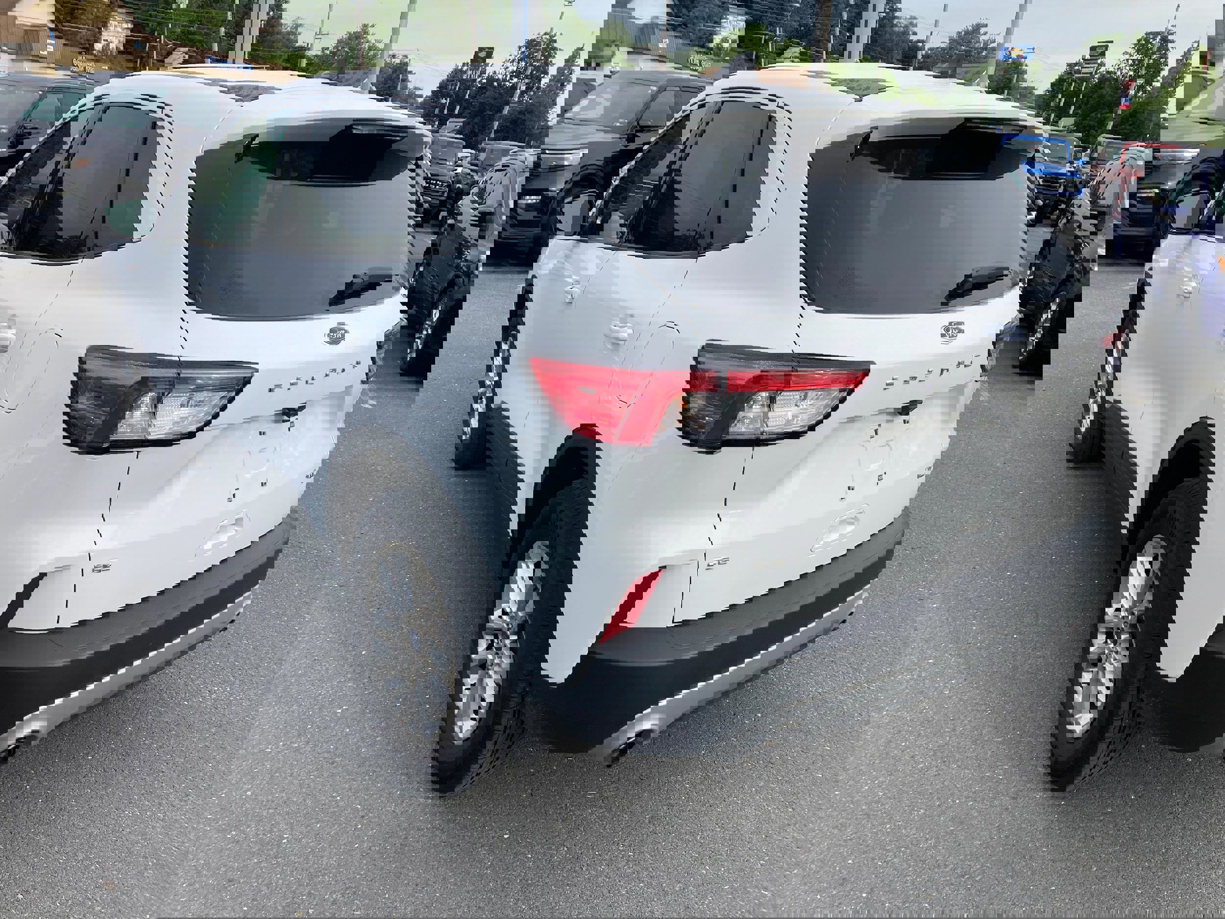 Certified 2022 Ford Escape SE w/ Convenience Package image 3