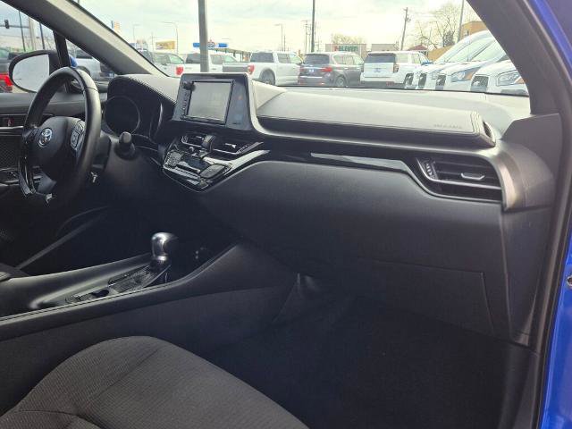 Used 2018 Toyota C-HR XLE image 10