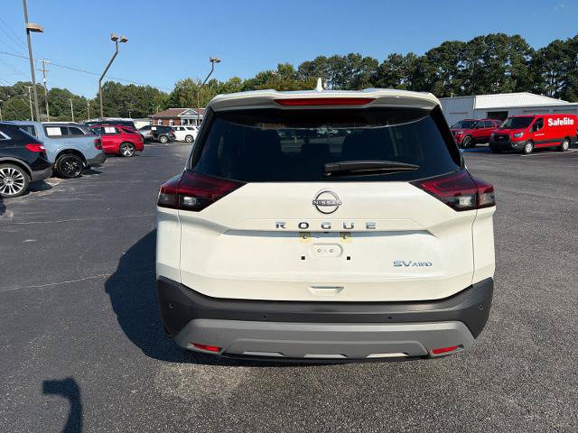 Used 2023 Nissan Rogue SV AWD/4WD image 4