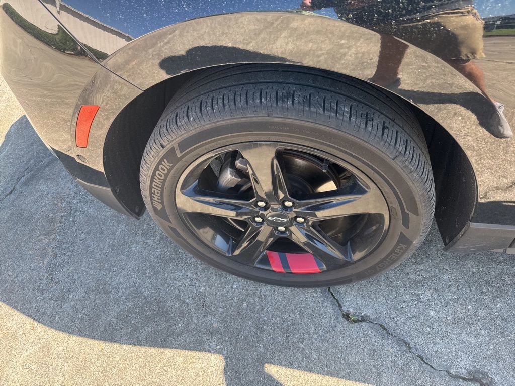 Used 2023 Chevrolet Equinox Premier image 17