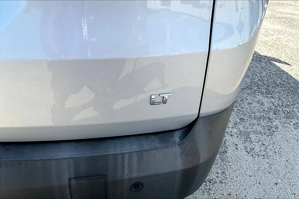 Used 2021 Chevrolet Traverse LT FWD image 26