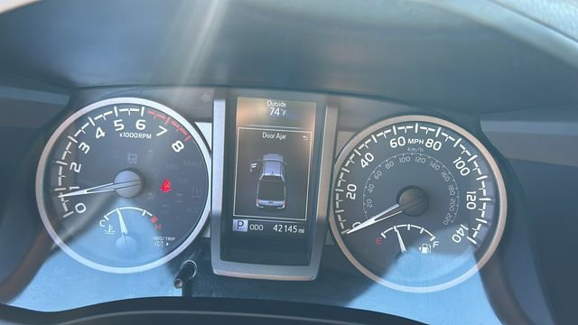 Used 2021 Toyota Tacoma TRD Sport image 19