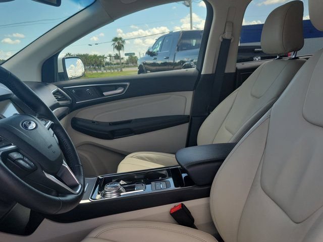 Certified 2020 Ford Edge Titanium FWD image 25