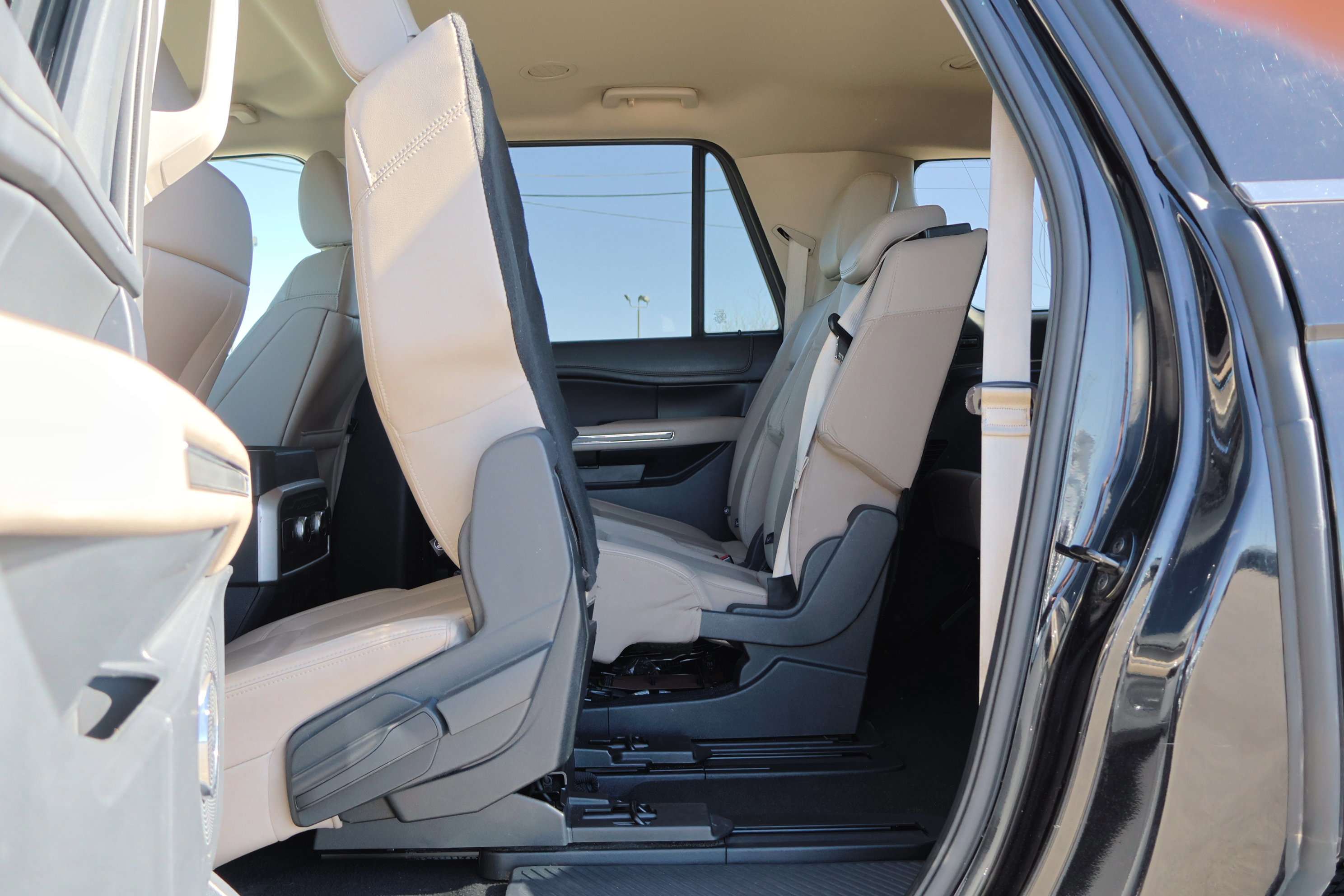 Certified 2024 Ford Expedition Max XLT image 33