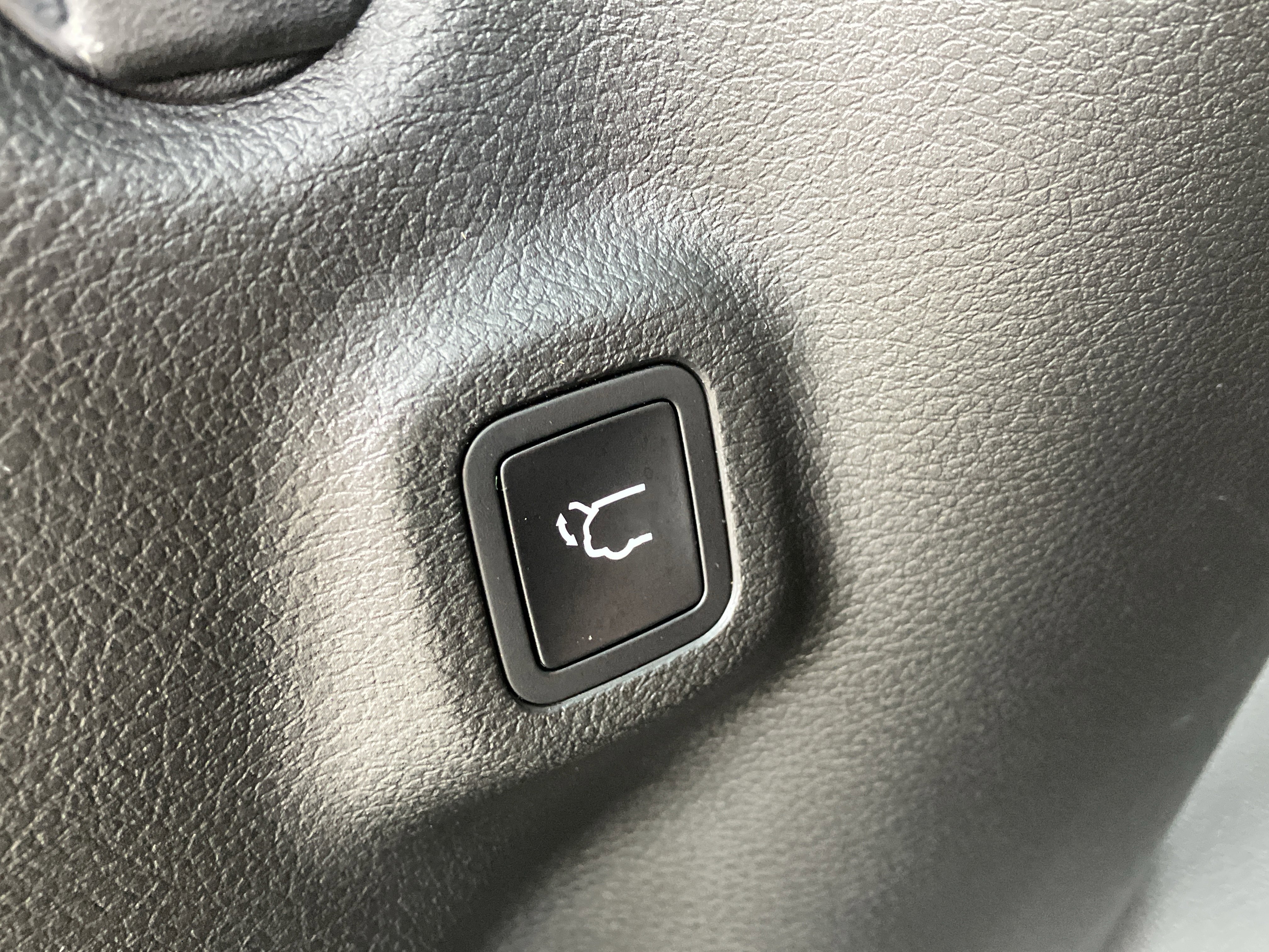 Used 2024 Jeep Compass Trailhawk w/ Trailhawk Elite Group image 37