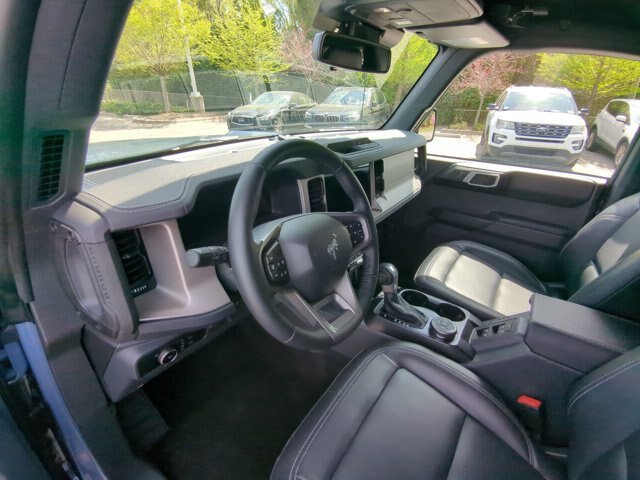 Certified 2025 Ford Bronco Outer Banks AWD/4WD image 17