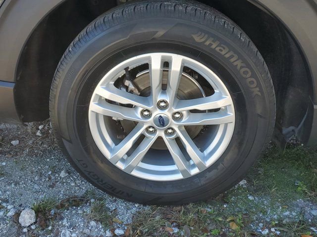 Certified 2023 Ford Explorer XLT image 6