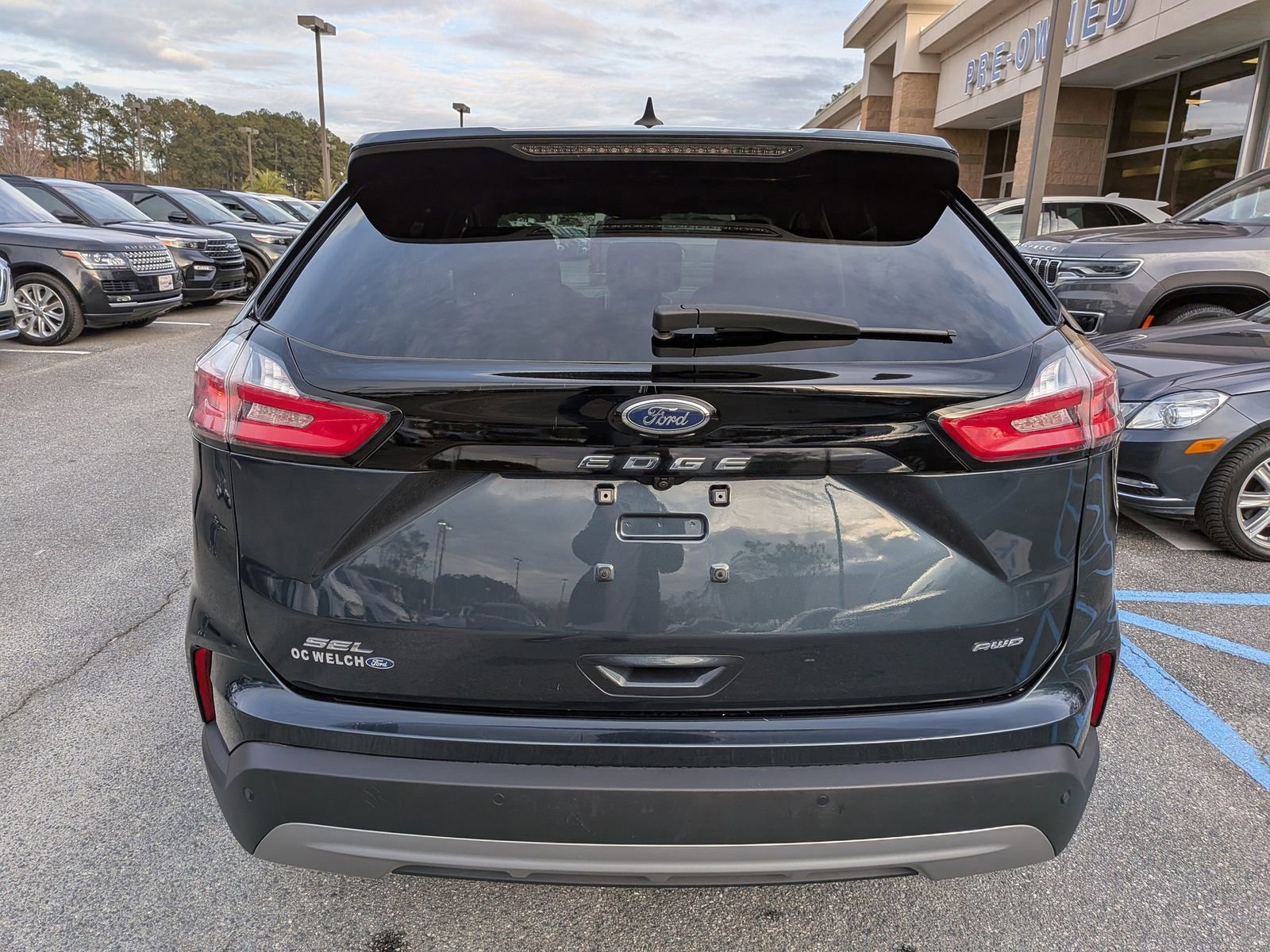 Certified 2022 Ford Edge SEL w/ Convenience Package image 4