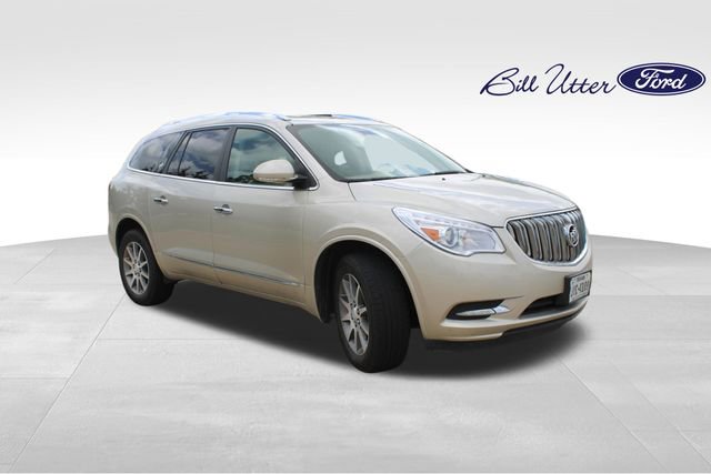 Used 2017 Buick Enclave Leather FWD image 2