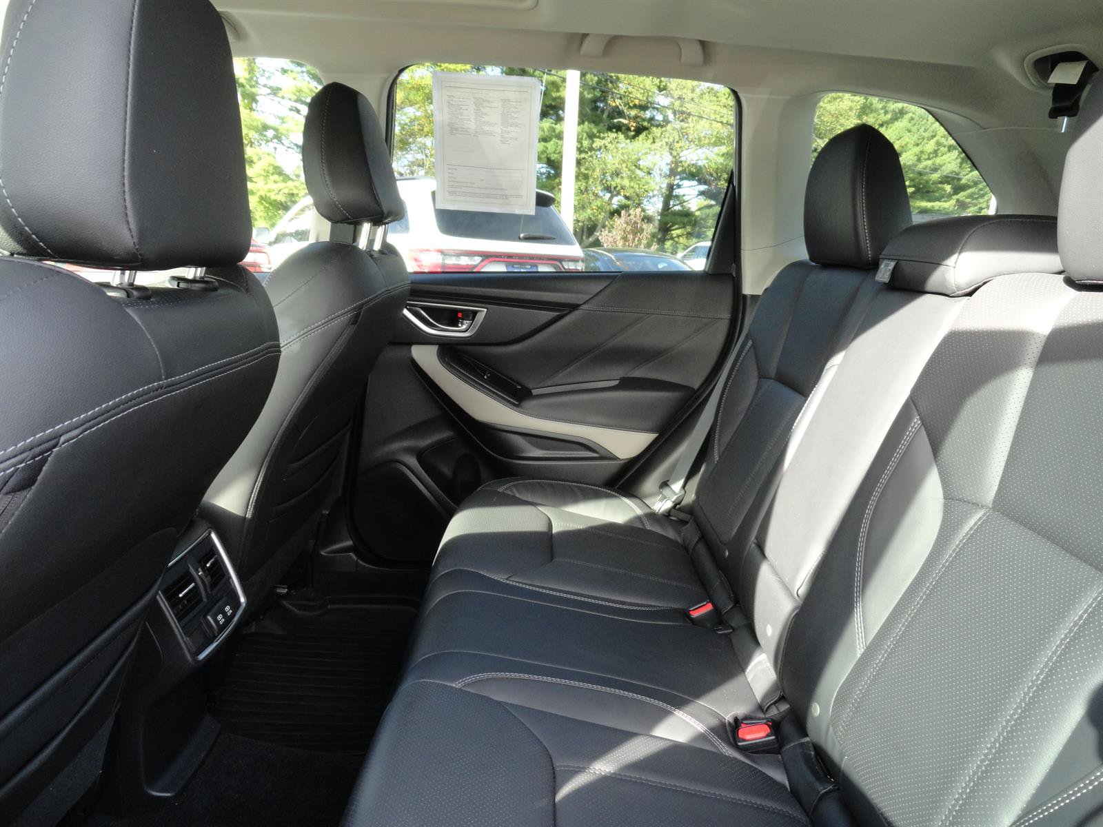 Used 2023 Subaru Forester Limited AWD/4WD image 20