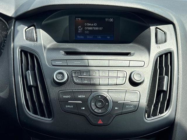Certified 2017 Ford Focus SE FWD image 12
