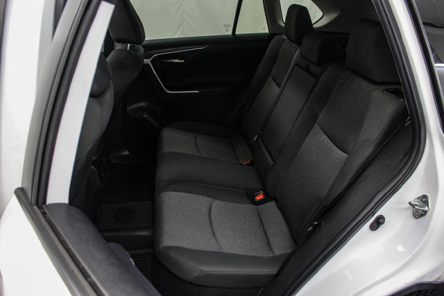 Used 2021 Toyota RAV4 XLE w/ Convenience Package AWD/4WD image 12