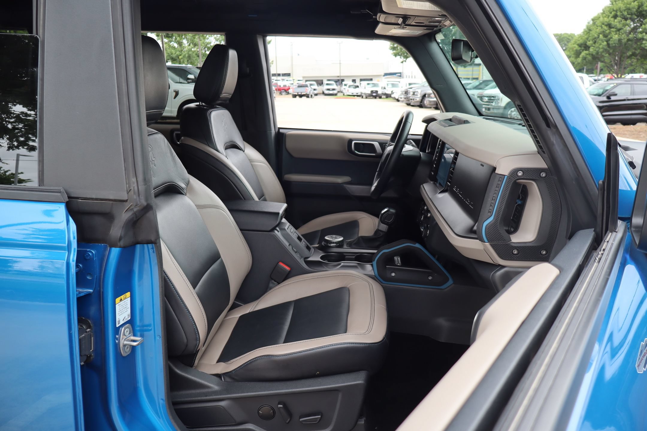 Certified 2022 Ford Bronco Wildtrak AWD/4WD image 30