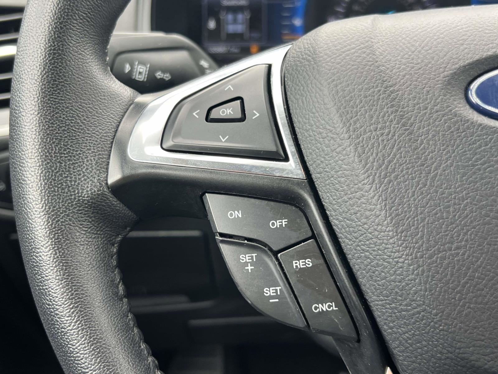 Certified 2024 Ford Edge SEL image 28