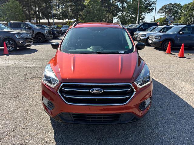 Certified 2019 Ford Escape SE FWD image 2