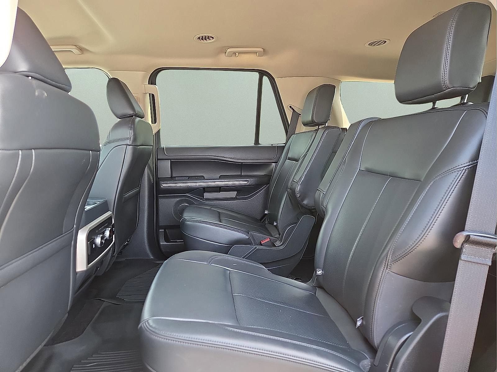 Certified 2023 Ford Expedition XLT AWD/4WD image 11