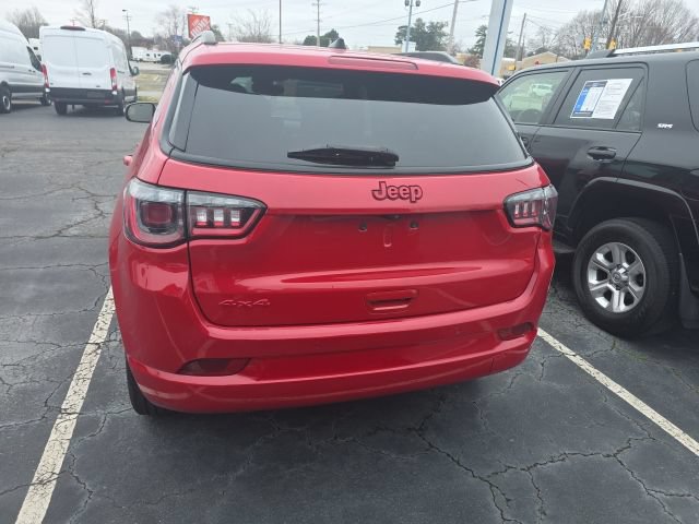 Used 2023 Jeep Compass Limited AWD/4WD image 6