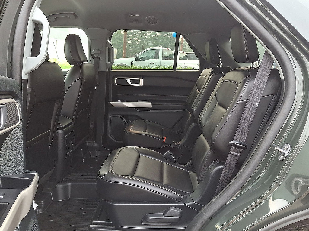 Certified 2023 Ford Explorer XLT w/ Equipment Group 202A AWD/4WD image 26