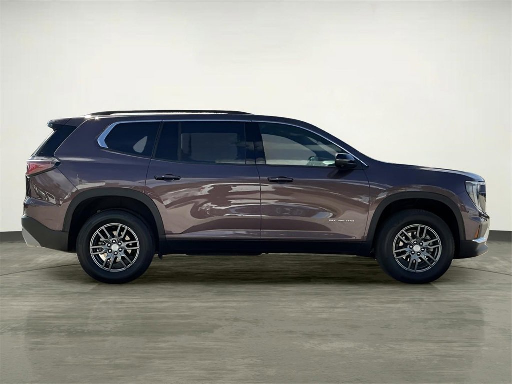 Used 2025 GMC Acadia Elevation image 11