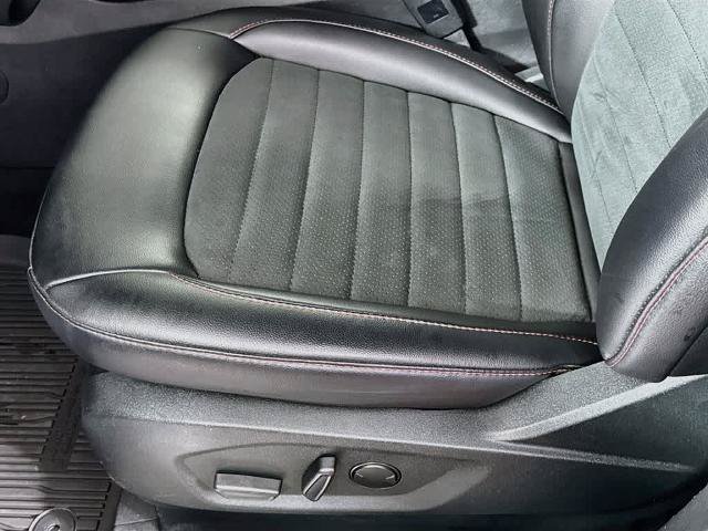 Certified 2022 Ford Edge ST-Line AWD/4WD image 30