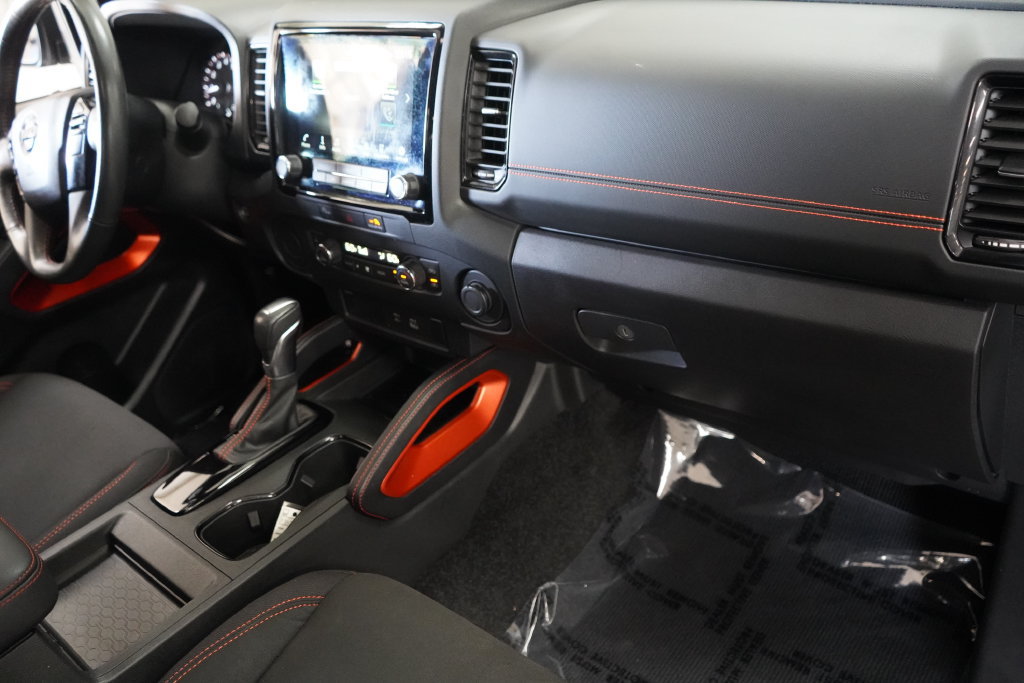 Used 2024 Nissan Frontier Pro-X RWD image 25