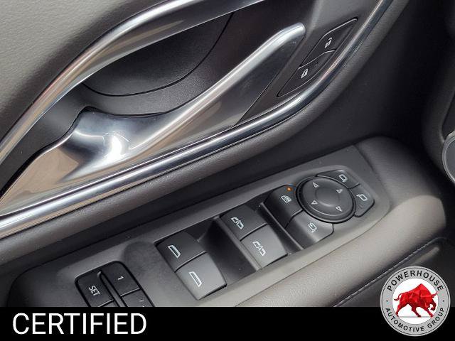 Used 2022 Chevrolet Suburban LT w/ Luxury Package RWD image 29