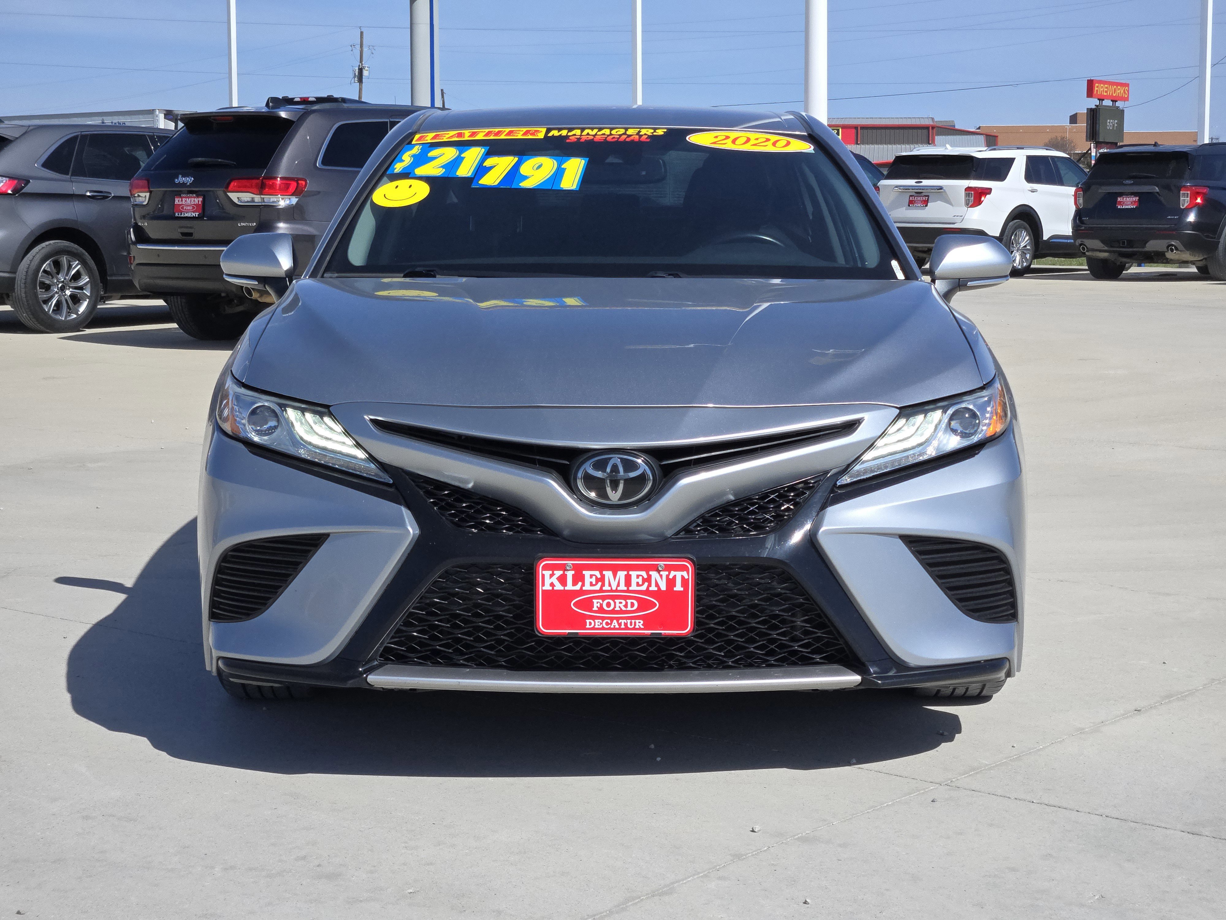Used 2020 Toyota Camry XSE image 7