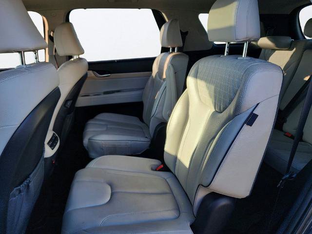 Used 2023 Hyundai Palisade Limited FWD image 20
