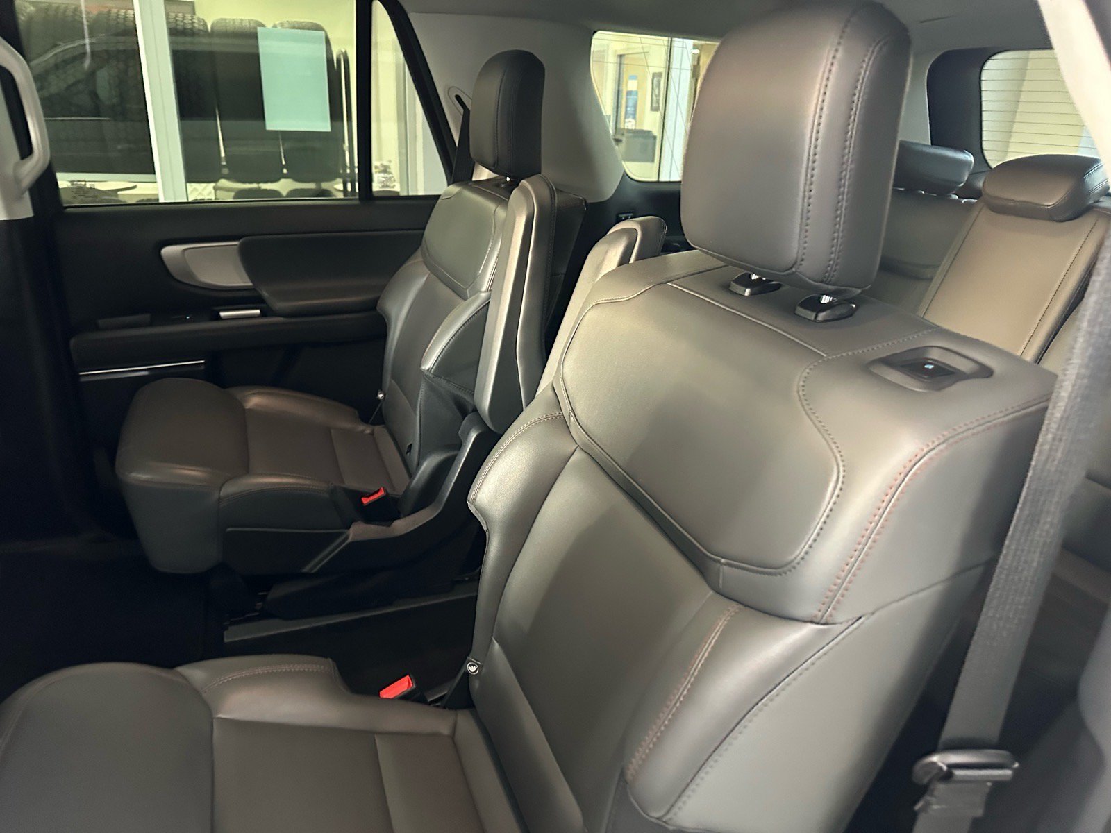Certified 2025 Ford Expedition Active RWD image 27