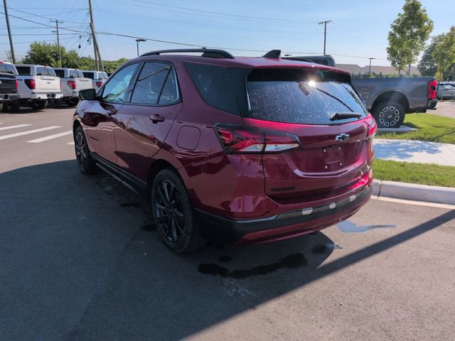 Used 2023 Chevrolet Equinox RS FWD image 3