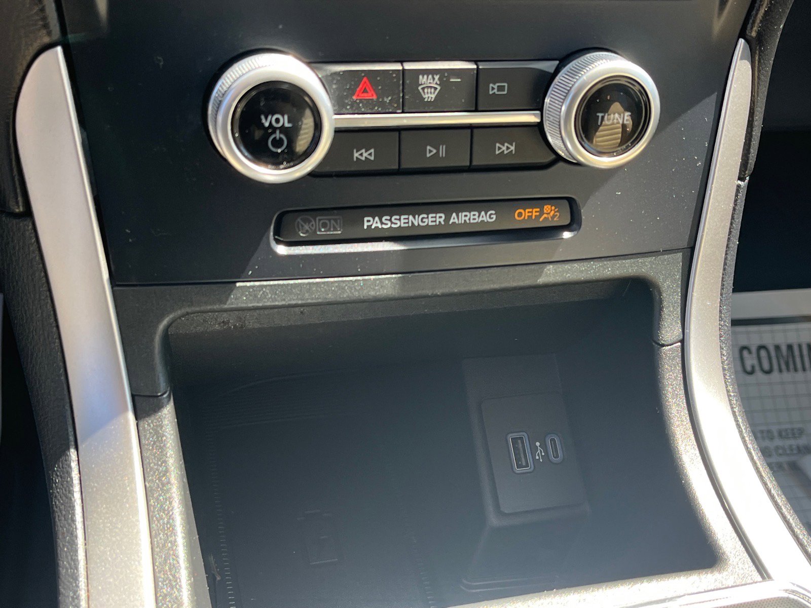 Certified 2022 Ford Edge SEL w/ Convenience Package AWD/4WD image 13