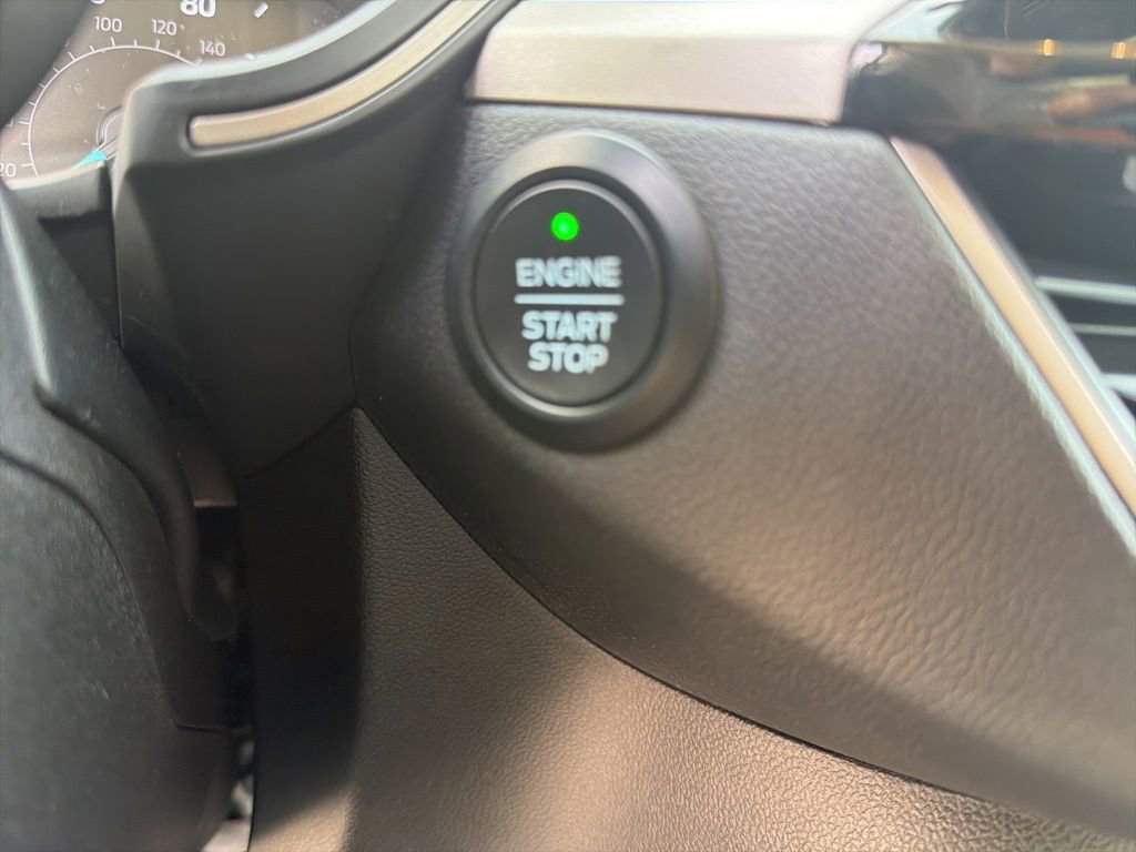 Certified 2021 Ford Escape SE w/ SE Sport Appearance Package FWD image 28