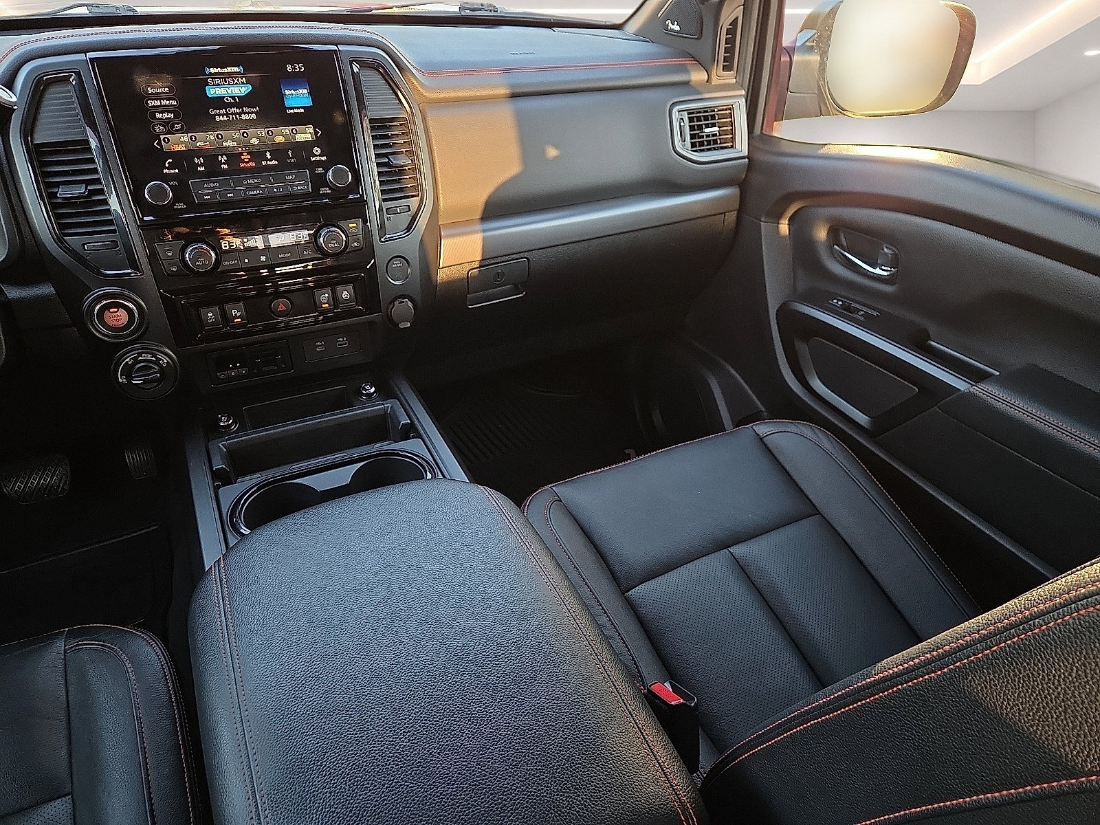 Used 2021 Nissan Titan PRO-4X w/ Pro-4x Convenience Package AWD/4WD image 12