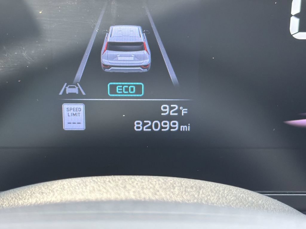 Used 2023 Kia Niro LX FWD image 14