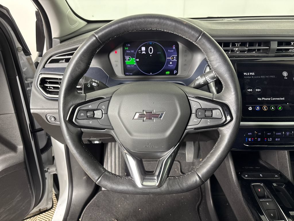 Used 2023 Chevrolet Bolt EUV Premier w/ Sun & Sound Package FWD image 18