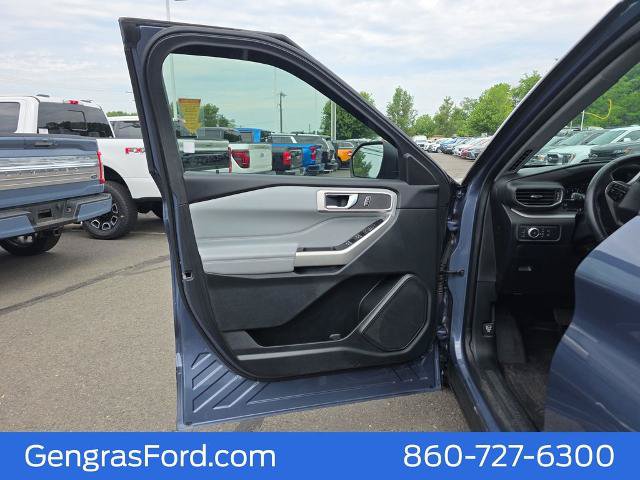 Certified 2021 Ford Explorer XLT w/ Equipment Group 202A AWD/4WD image 18