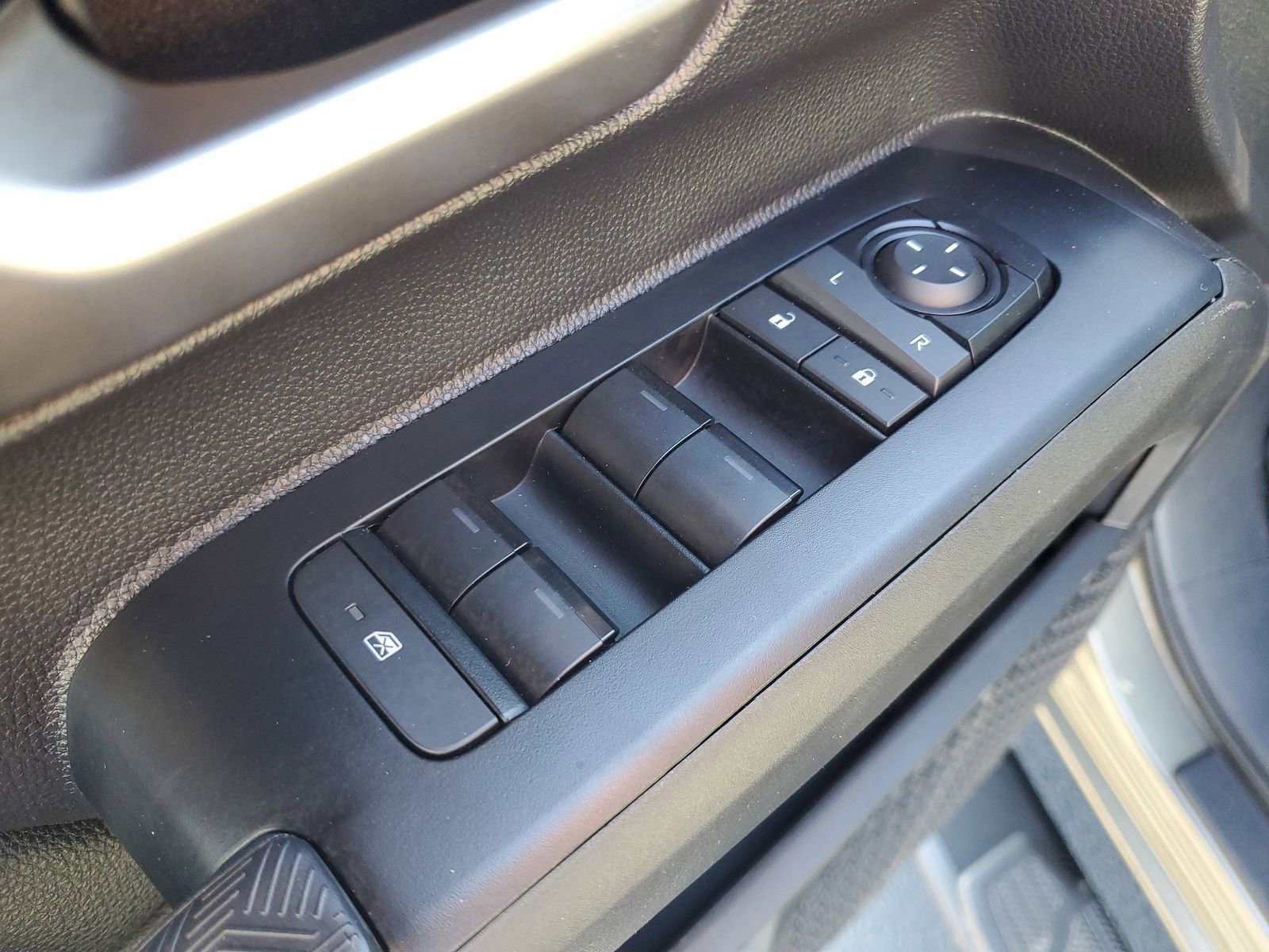 Used 2025 Toyota Tacoma TRD Sport RWD image 14