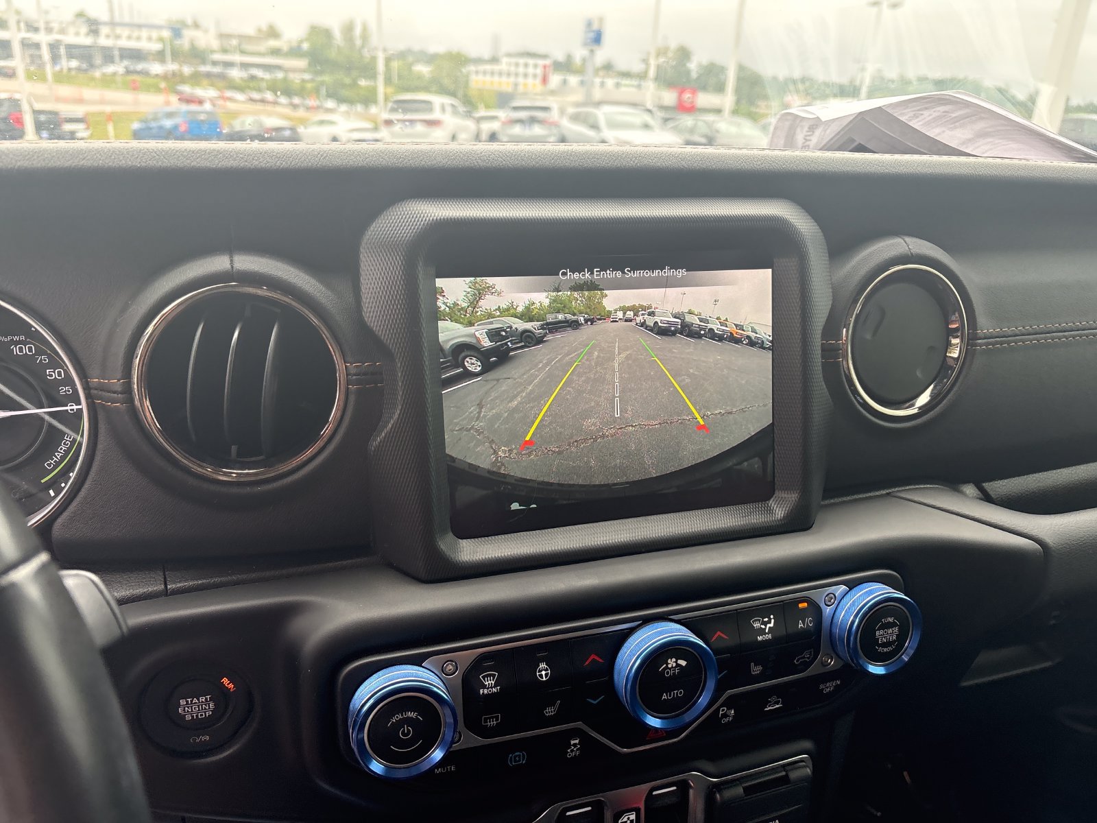 Used 2021 Jeep Wrangler Unlimited Sahara AWD/4WD image 20