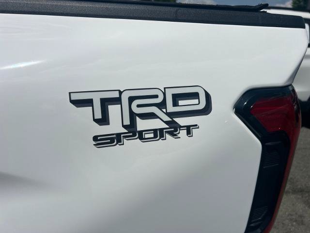 Used 2025 Toyota Tacoma TRD Sport AWD/4WD image 26