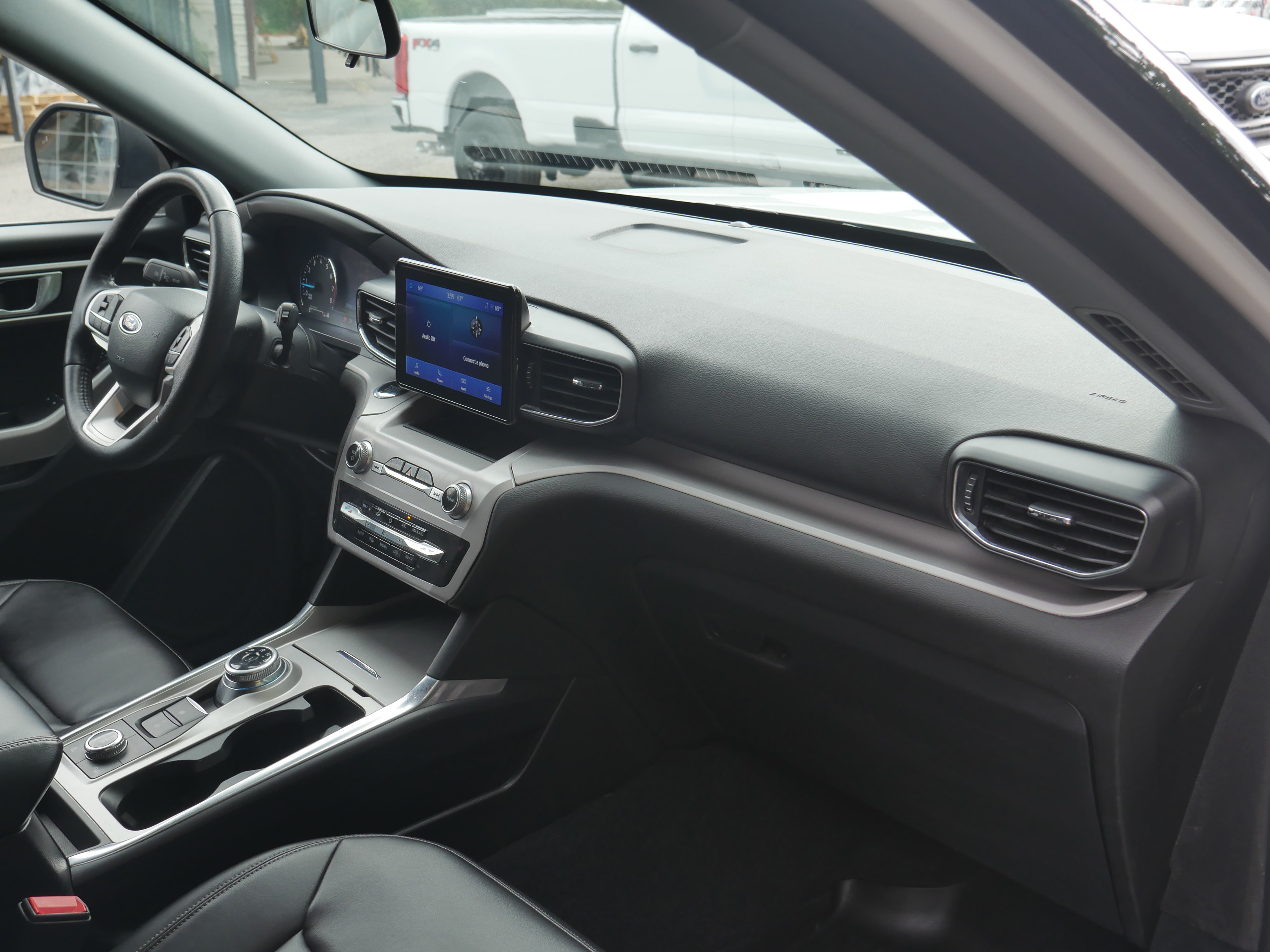 Certified 2023 Ford Explorer XLT AWD/4WD image 26