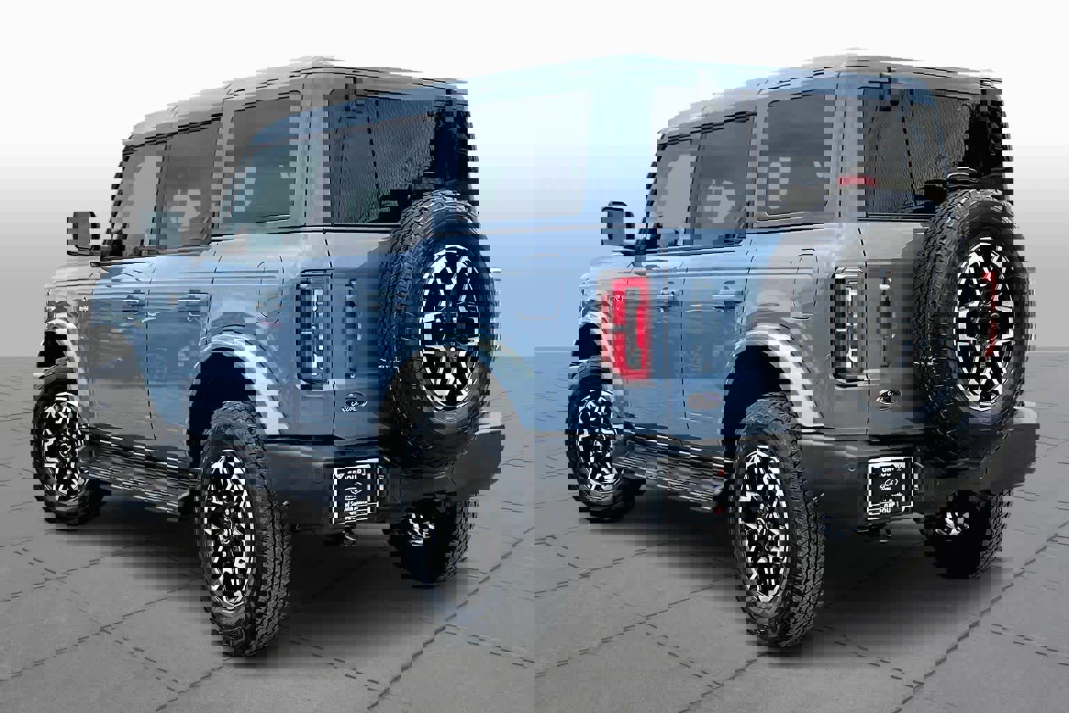 Certified 2025 Ford Bronco Outer Banks image 2