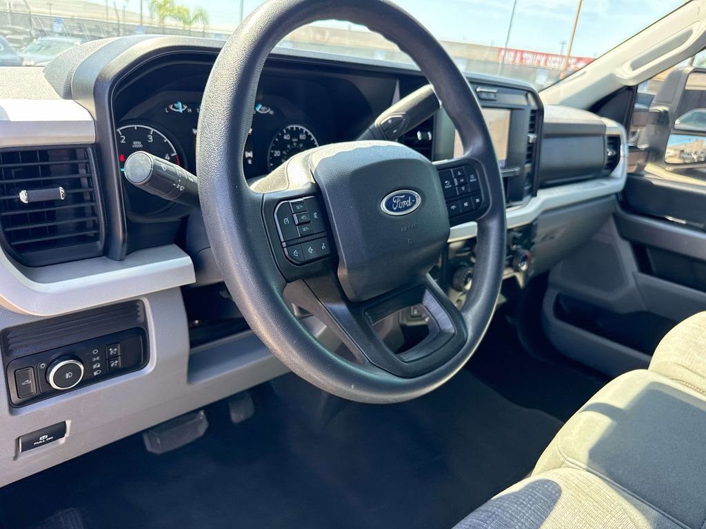 Certified 2025 Ford F250 XLT w/ FX4 Off-Road Package AWD/4WD image 23