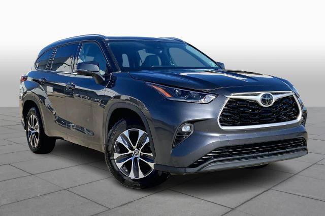 Used 2021 Toyota Highlander XLE image 5